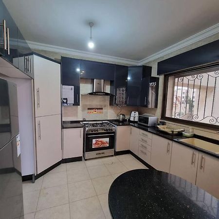 Deir Ghbar 3 Rooms Apart Амман Екстер'єр фото