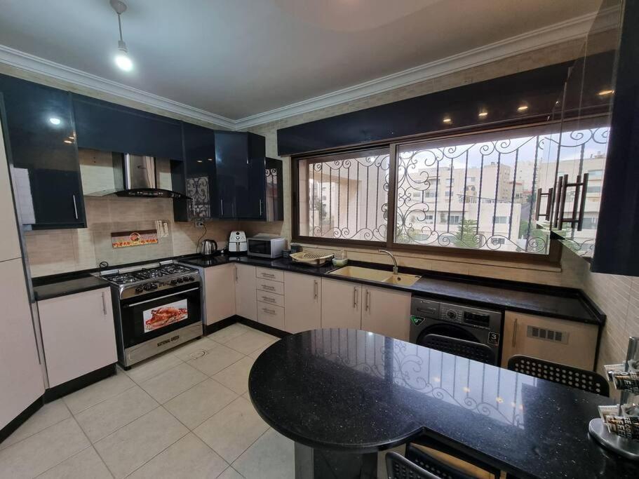 Deir Ghbar 3 Rooms Apart Амман Екстер'єр фото