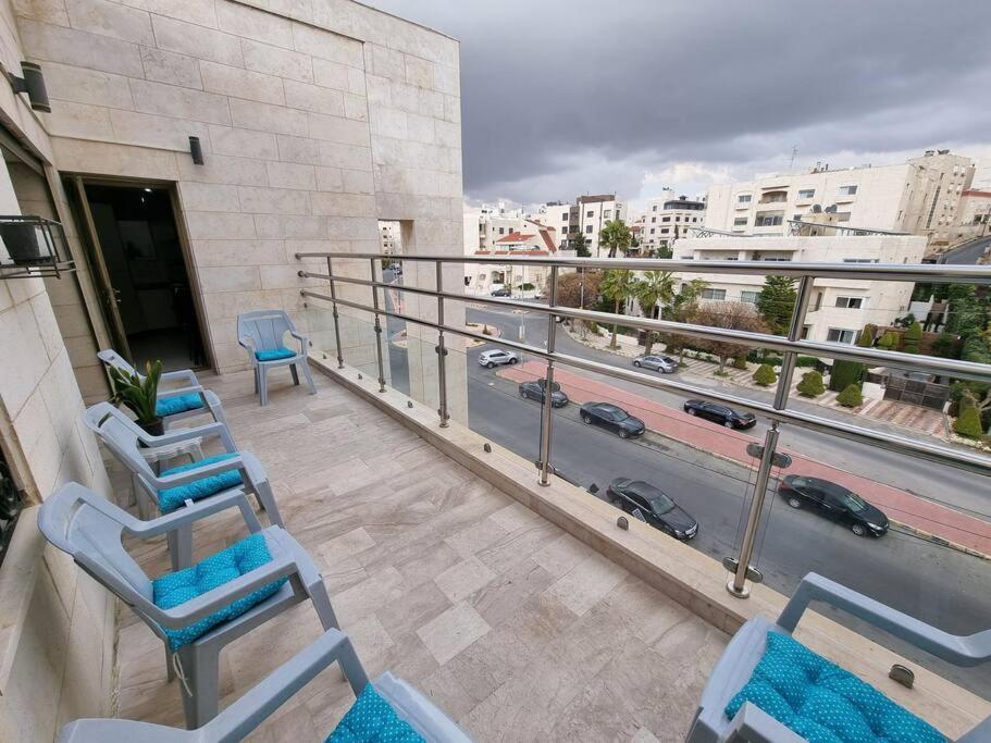 Deir Ghbar 3 Rooms Apart Амман Екстер'єр фото